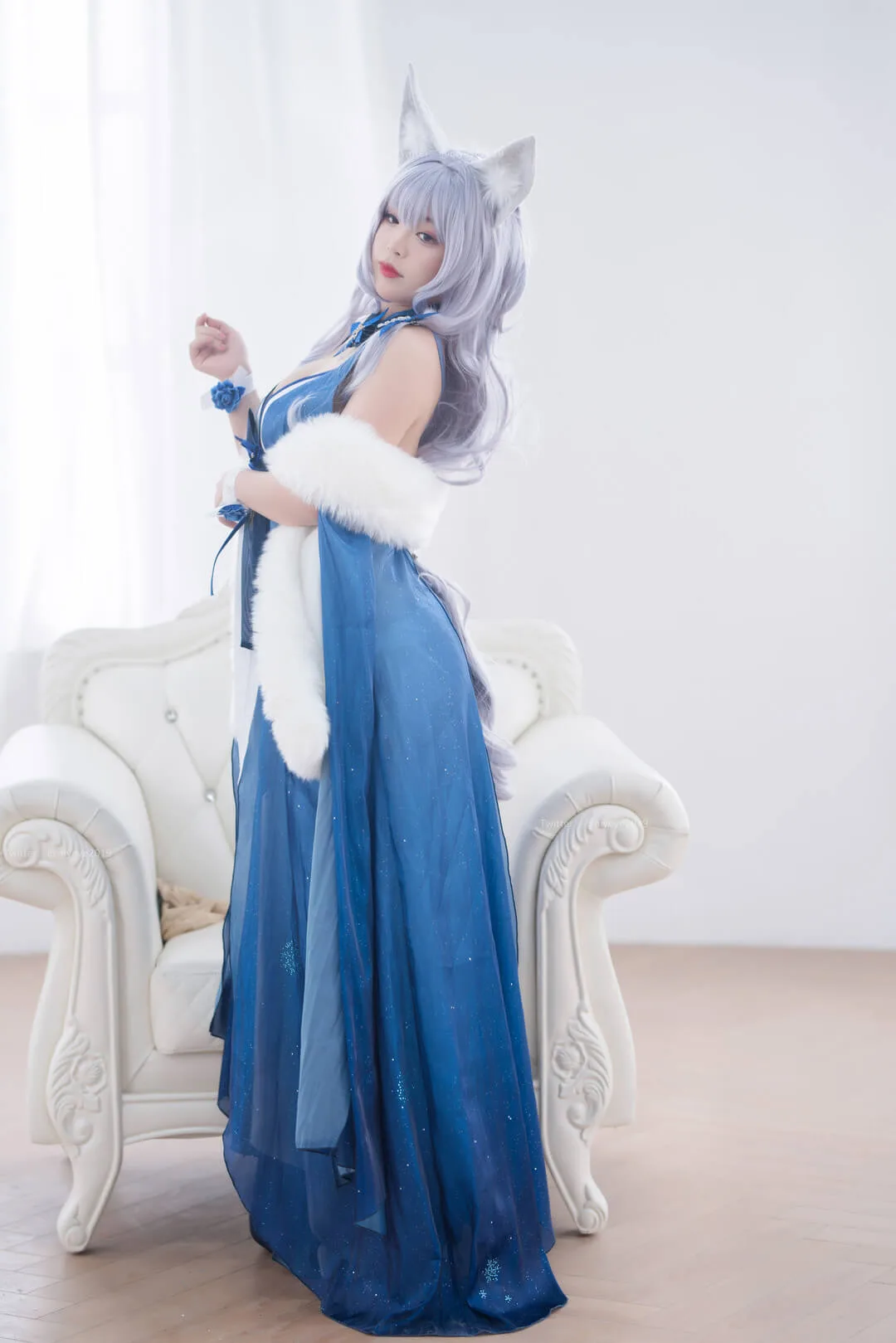 白烨 cos 最新写真原图及作品图片下载[每日更新]