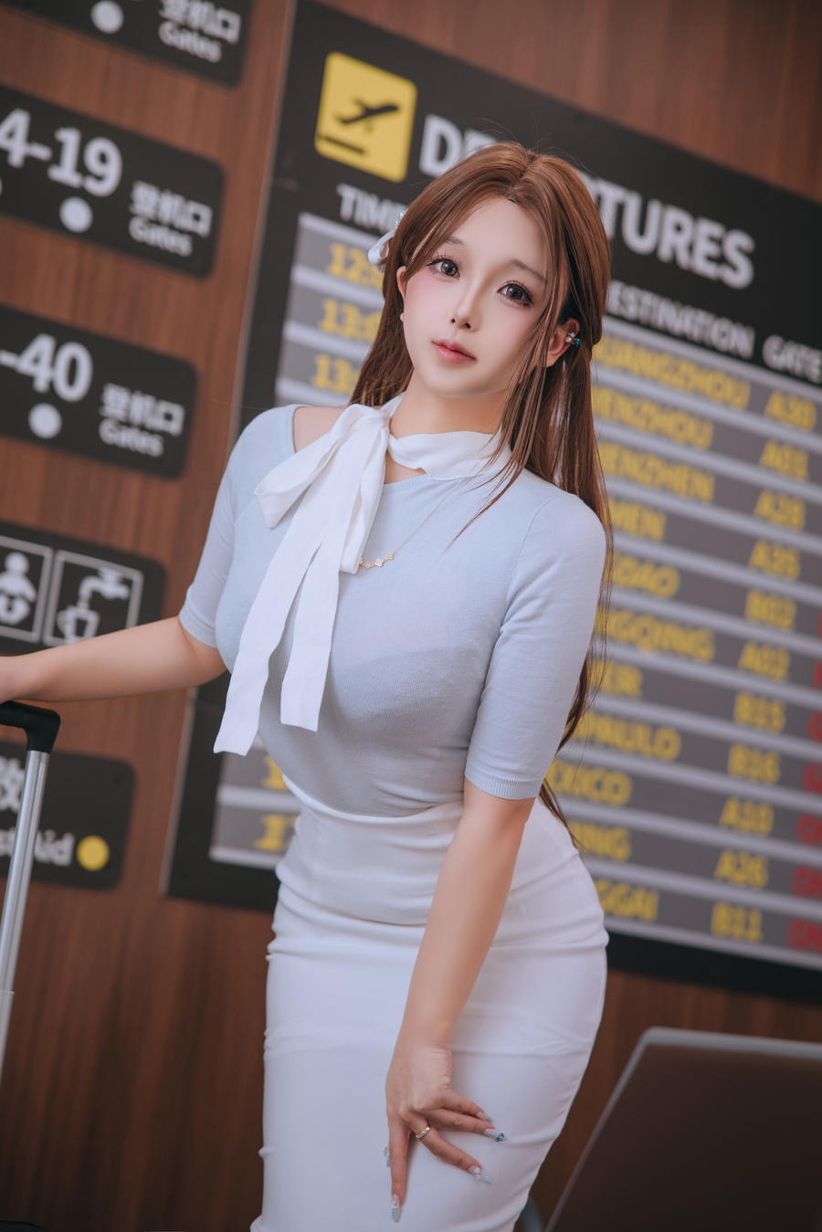 日奈娇（椎名莜）个人资料与Cos写真全集｜高还原角色与原创企划全解析