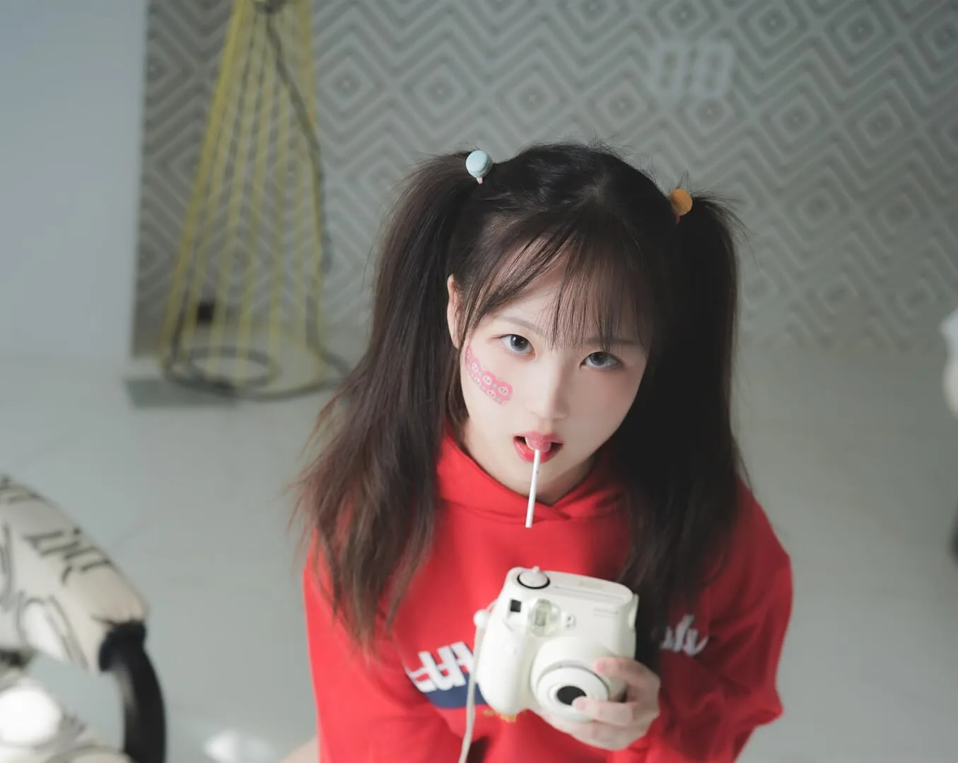Sia（시아）个人简介｜高级性感身材线条与棚拍光影写真风格解析
