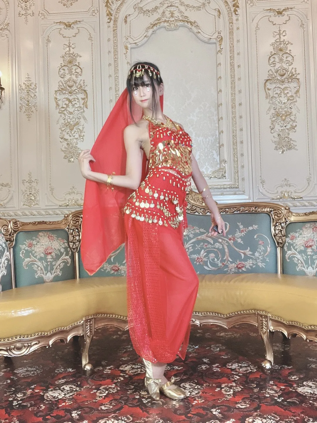 coser 柳丸 个人简介｜日本高完成度 Cosplay 写真风格解析