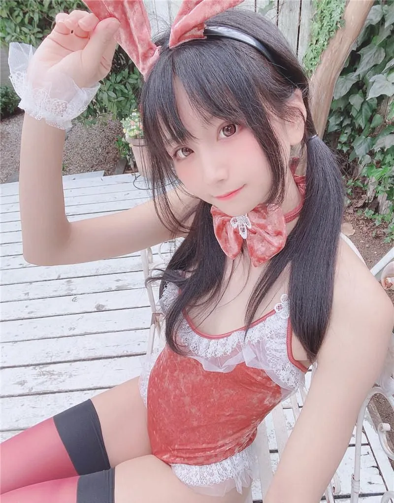 coser 柳丸 个人简介｜日本高完成度 Cosplay 写真风格解析