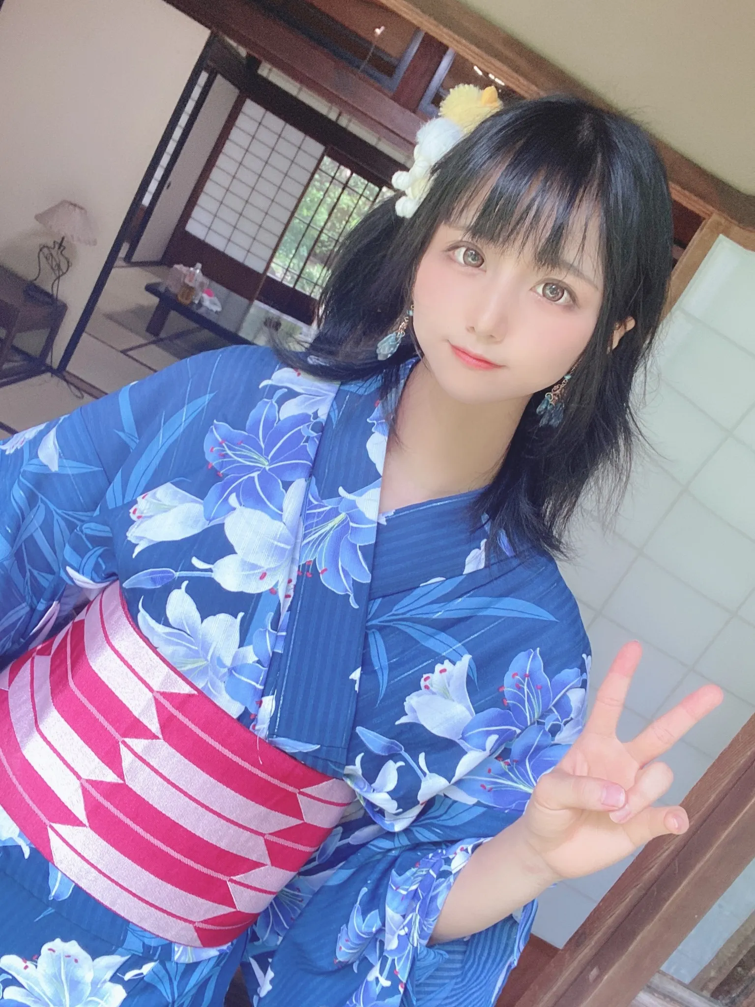 coser 柳丸 个人简介｜日本高完成度 Cosplay 写真风格解析