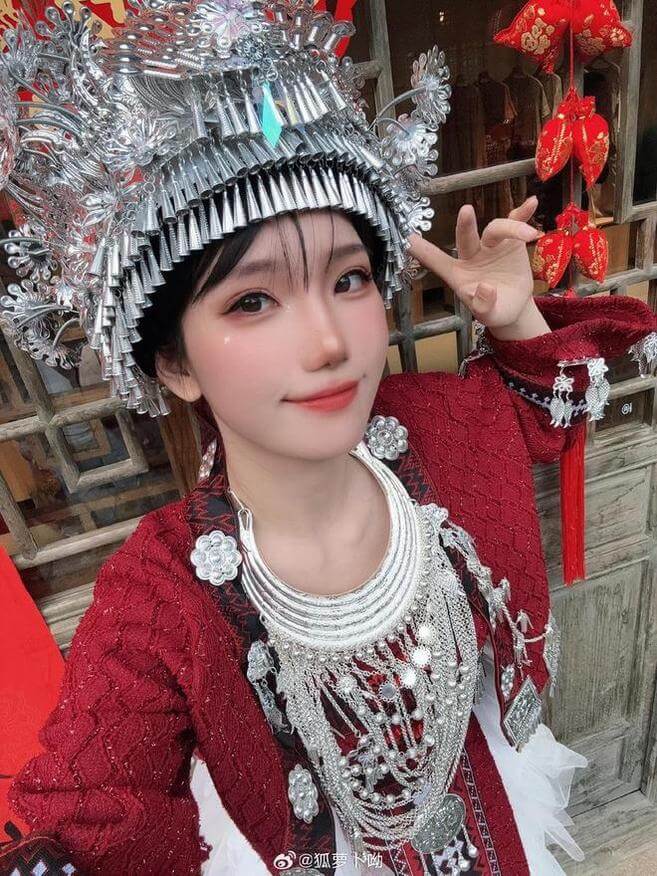 卜呦（狐萝卜呦）是谁？微博Coser作品风格解析与写真合集目录