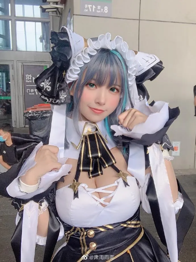 肃雨雨雨Cosplay写真与角色扮演风格解析｜多样化造型展示